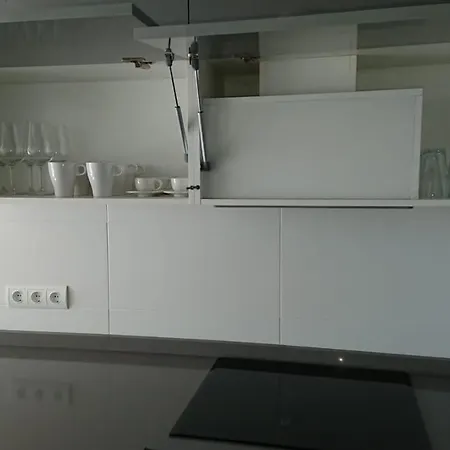 Precioso Apartamento Nuevo Con Vistas Al Mar *